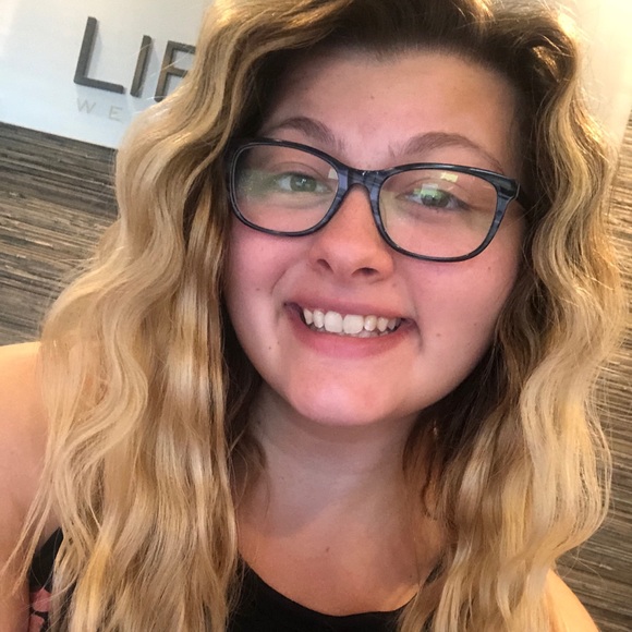 Meet your Posher, Morgan - Picture 1 of 1